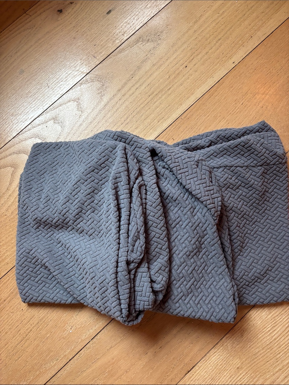Nolan Interior Stretch Sofa Seat Covers
Gray | Set of 3 | EUC - Picture 5 of 7